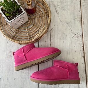 UGG Ultra Mini Classic Boot - Pink